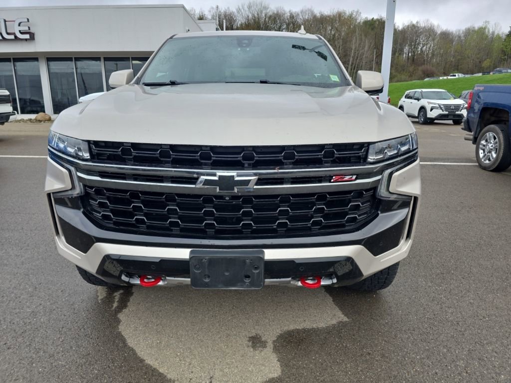 Used 2022 Chevrolet Tahoe Z71 w/ Luxury Package AWD/4WD image 9