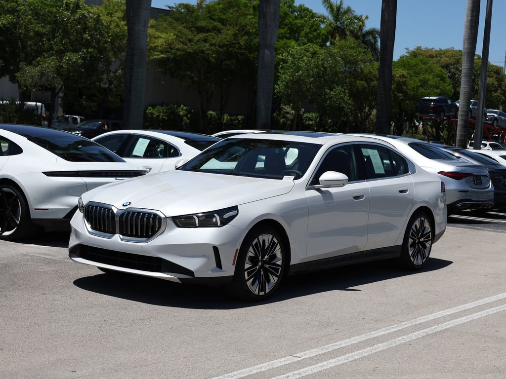 Used 2025 BMW 530i RWD video 1