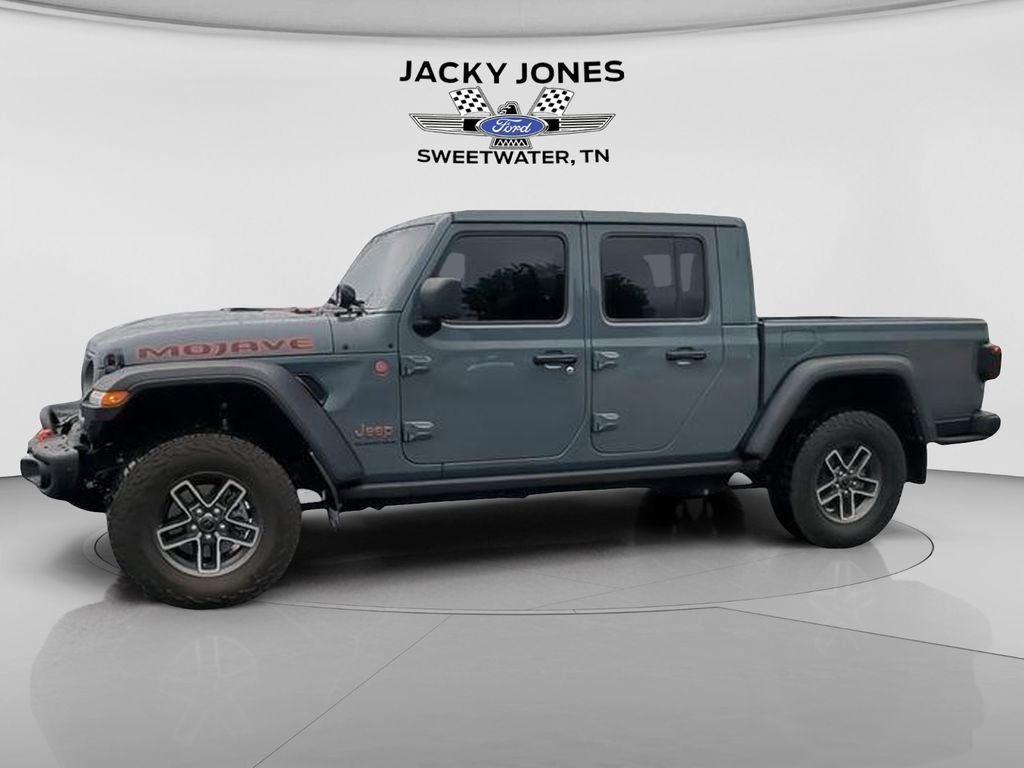 Used 2025 Jeep Gladiator Mojave w/ Steel Bumper Group image 4
