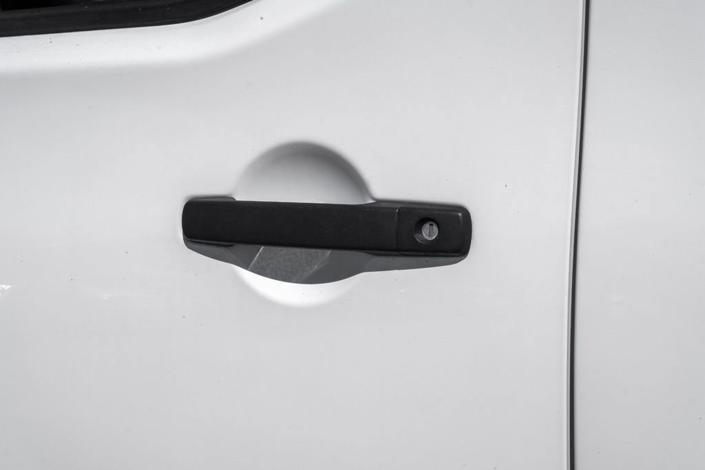 Used 2017 Nissan NV 2500 SV image 31