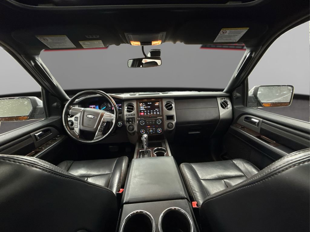 Used 2017 Ford Expedition Platinum image 28