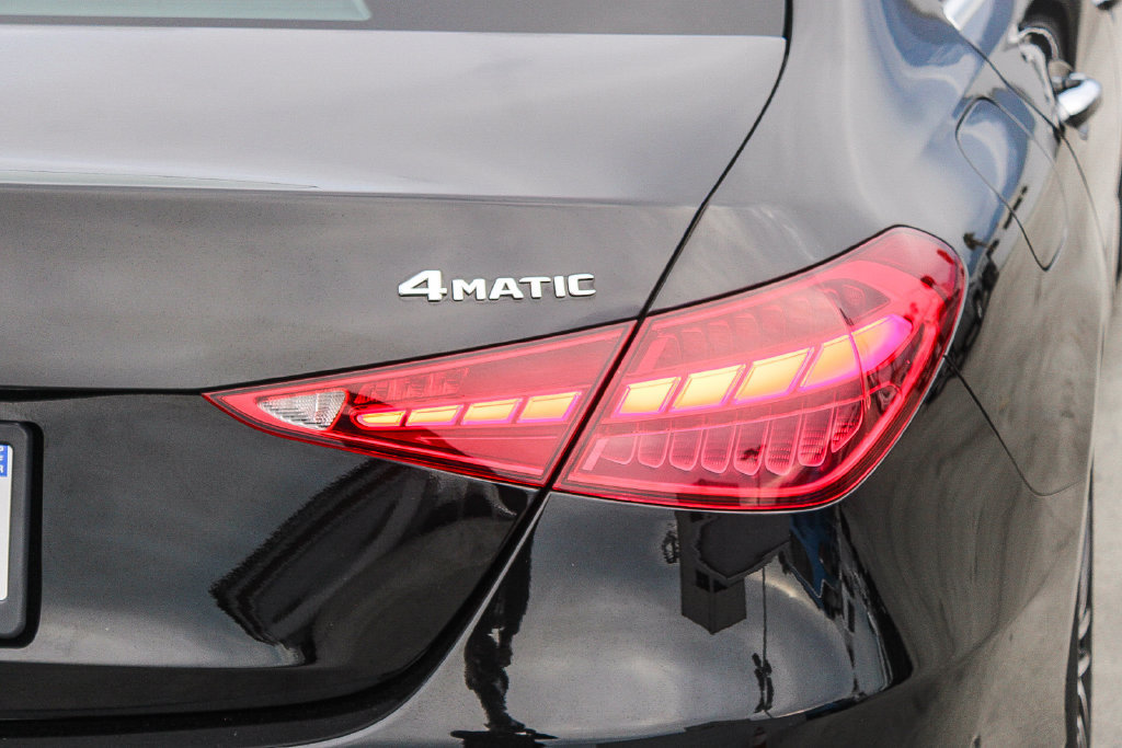 Used 2025 Mercedes-Benz C 300 4MATIC Sedan image 10