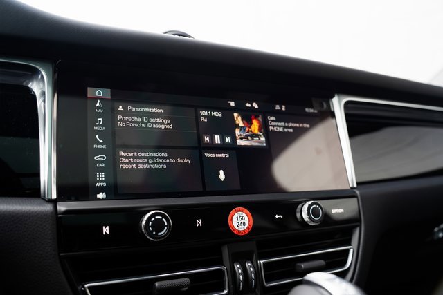 New 2026 Porsche Macan S image 24