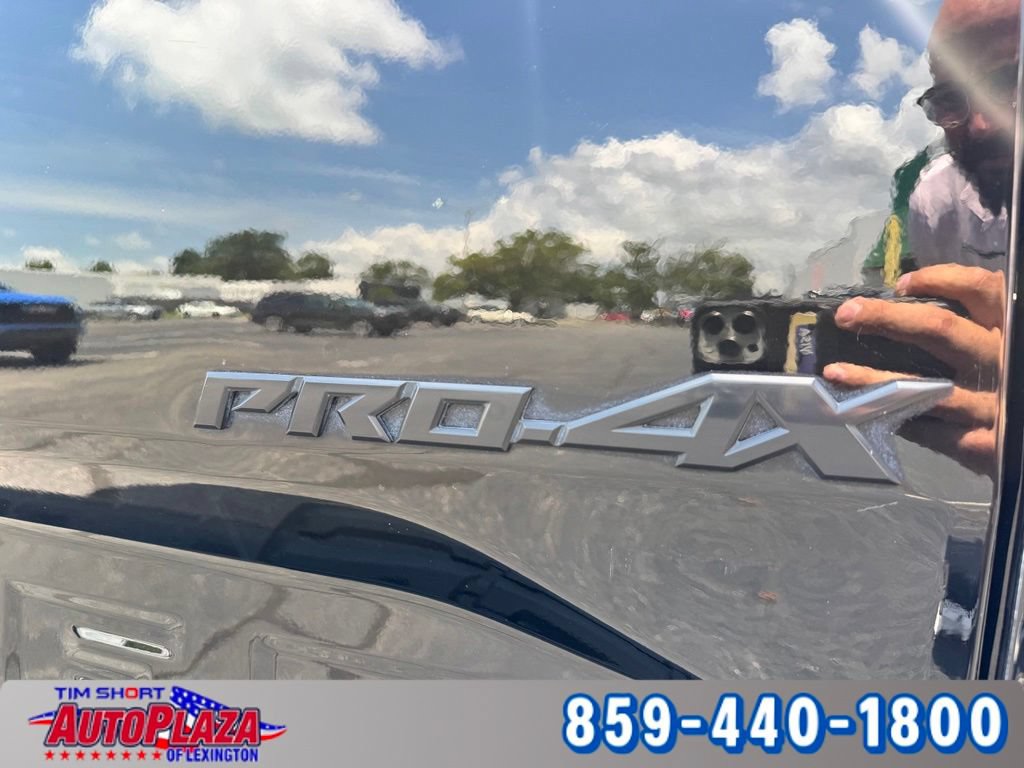 Used 2024 Nissan Frontier PRO-4X w/ Pro Convenience Package AWD/4WD image 19