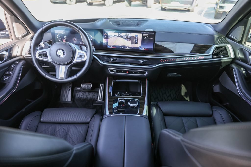 Used 2025 BMW X5 xDrive40i w/ M Sport Package AWD/4WD image 28