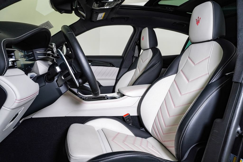 Certified 2024 Maserati Grecale Modena AWD/4WD image 18