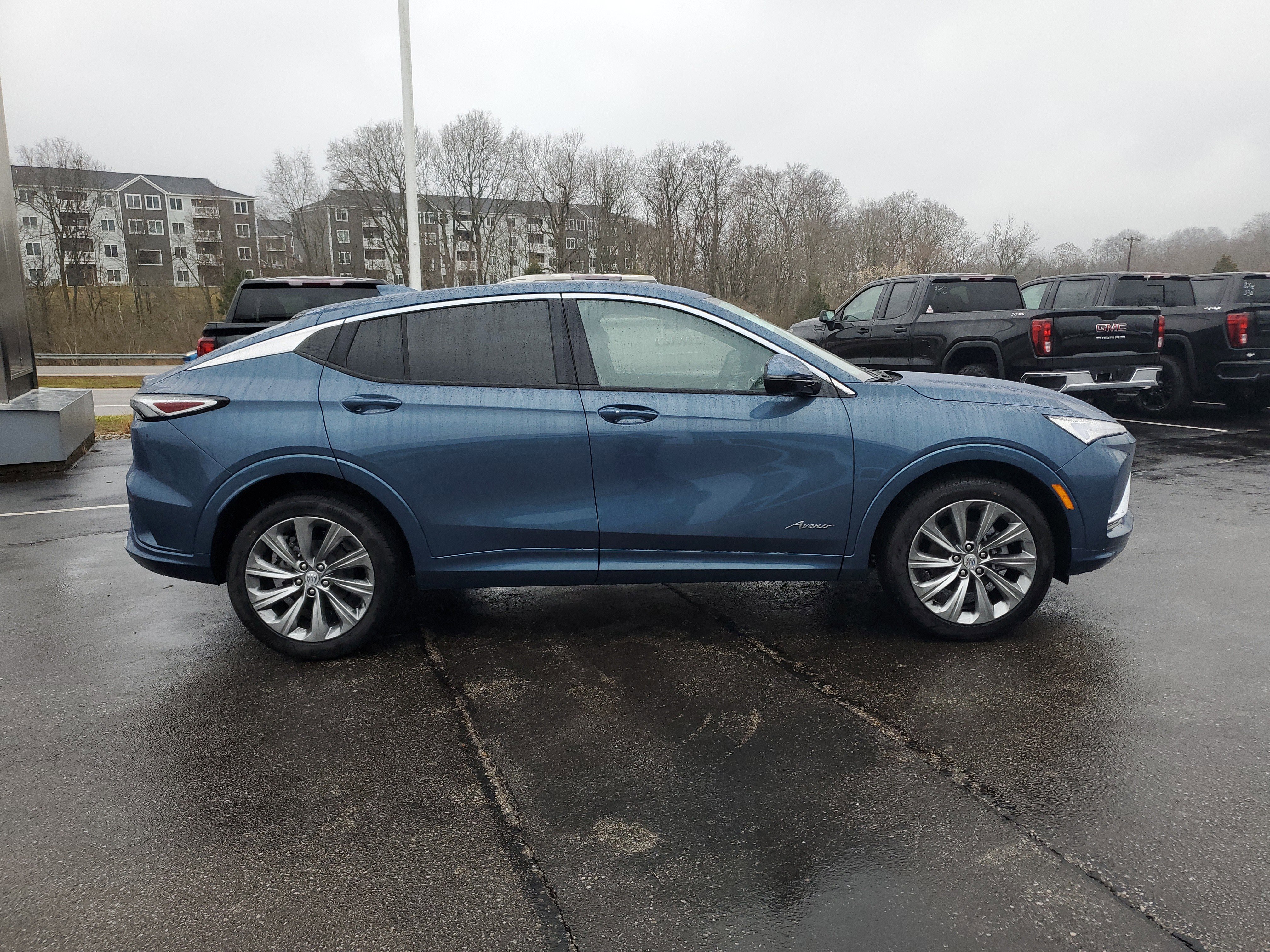 New 2026 Buick Envista Avenir image 3