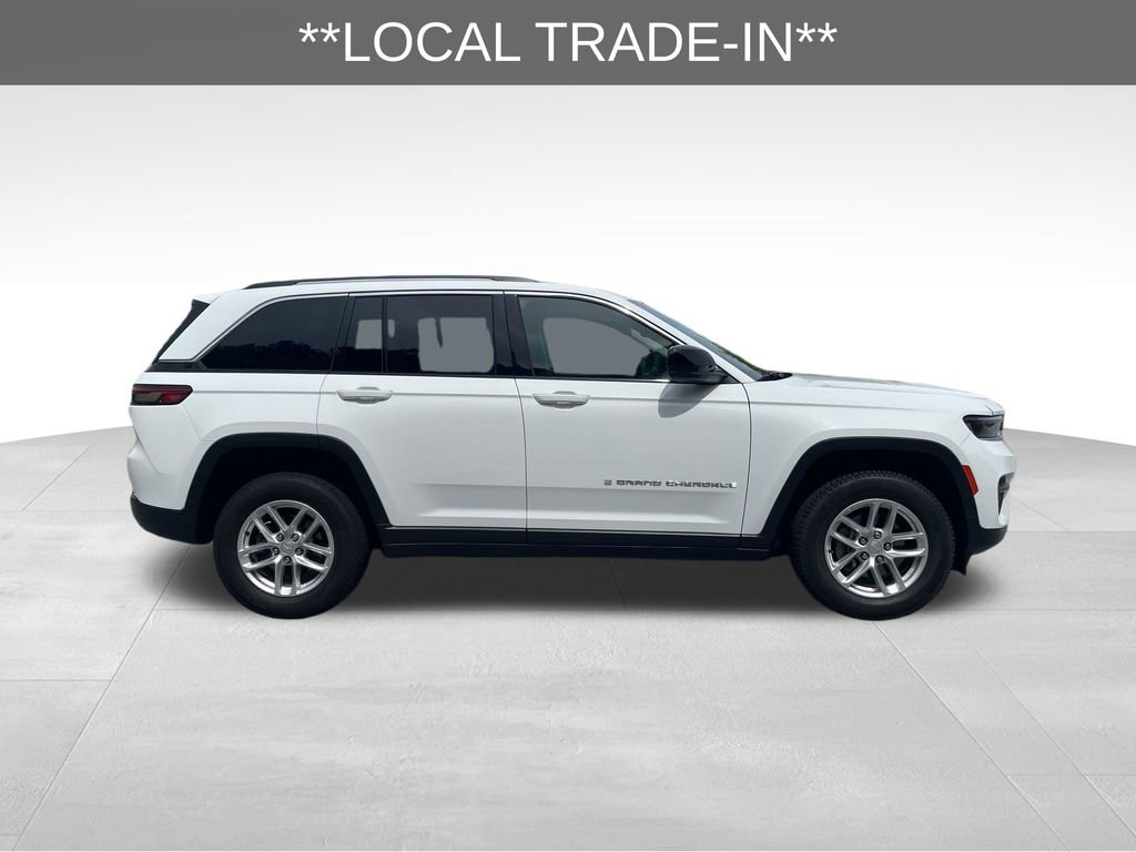 Used 2023 Jeep Grand Cherokee Laredo X AWD/4WD image 4