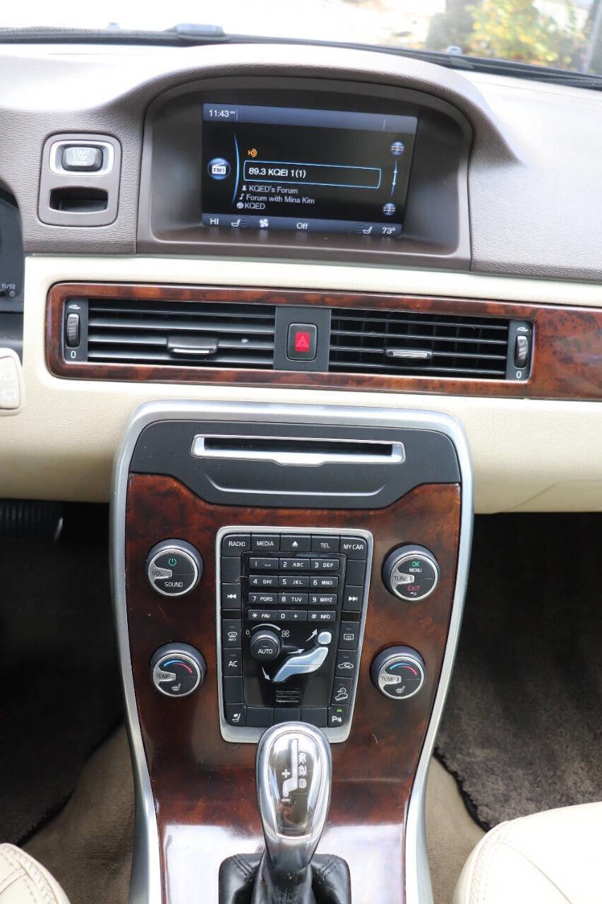 Used 2013 Volvo XC70 T6 image 20