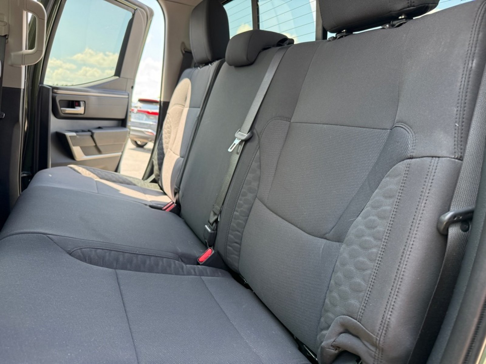 Used 2022 Toyota Tundra SR AWD/4WD image 29