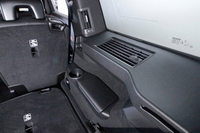 Used 2025 Volvo XC90 B6 Plus w/ Protection Package Premier image 37