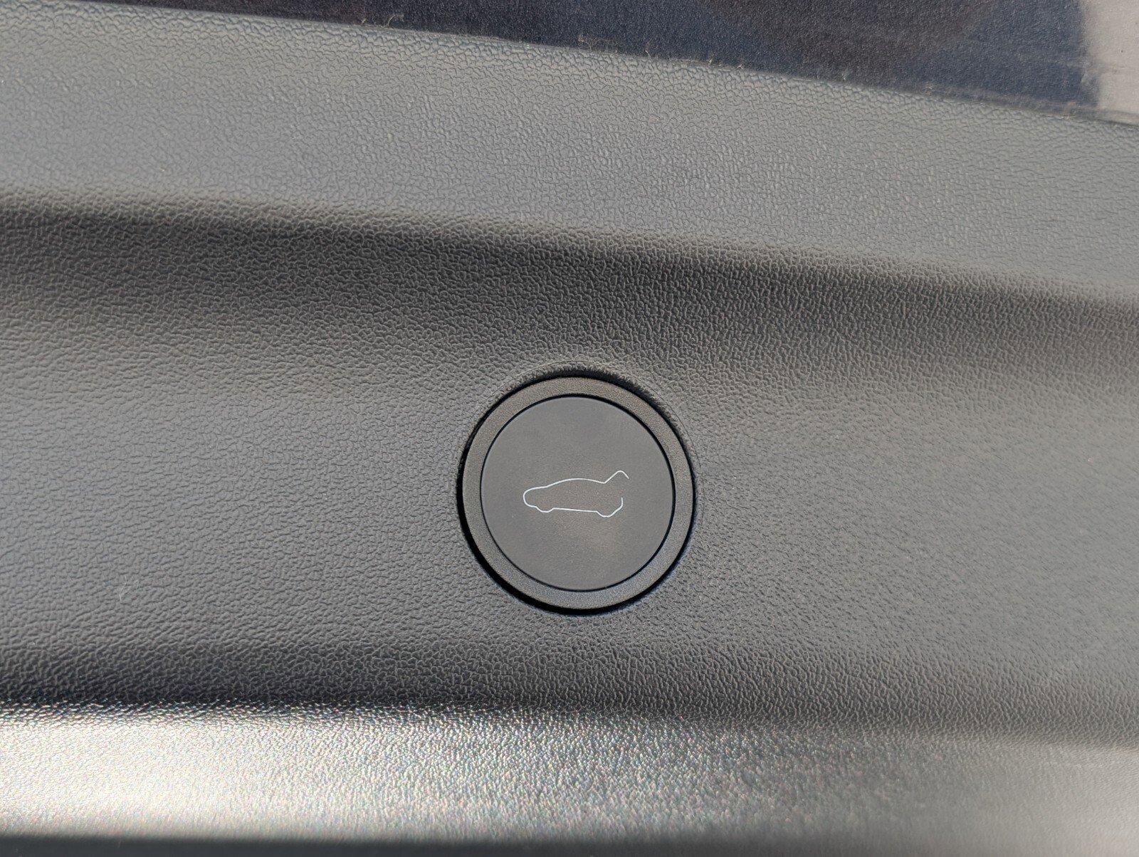 Used 2024 Tesla Model Y Long Range image 13