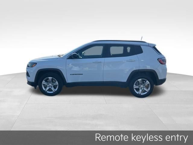 Used 2023 Jeep Compass Latitude image 4