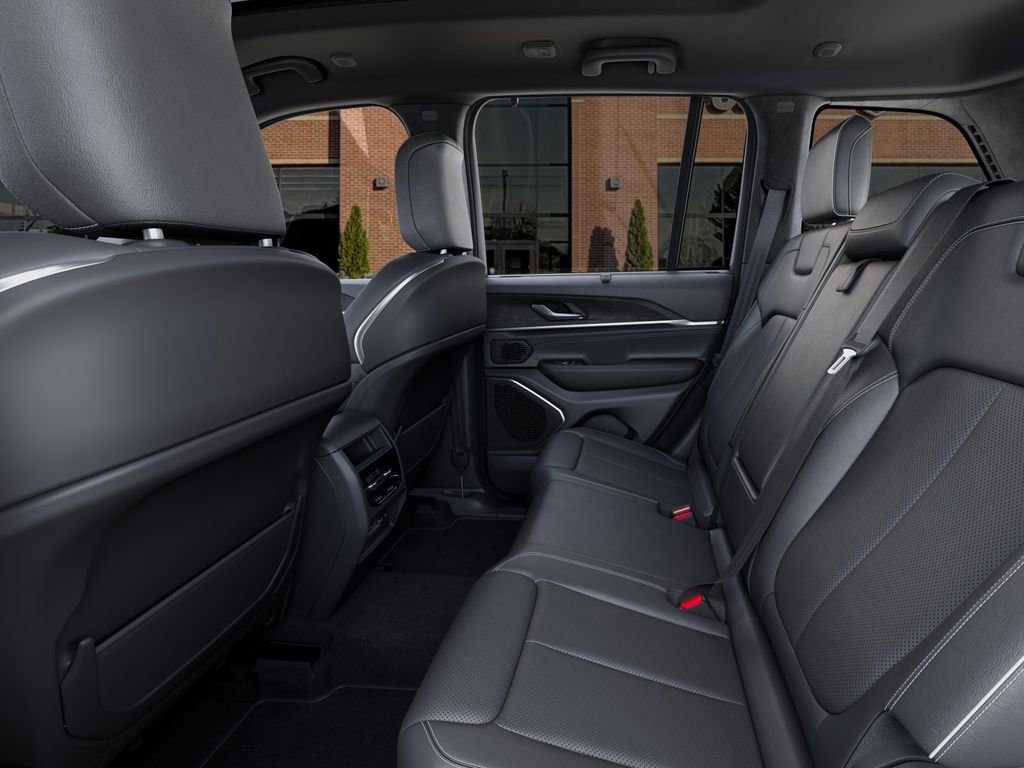 New 2025 Jeep Grand Cherokee Overland w/ Luxury Tech Group IV image 23