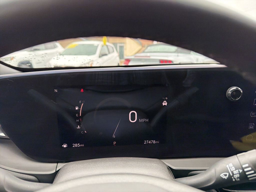 Used 2025 Buick Envista Sport Touring image 19