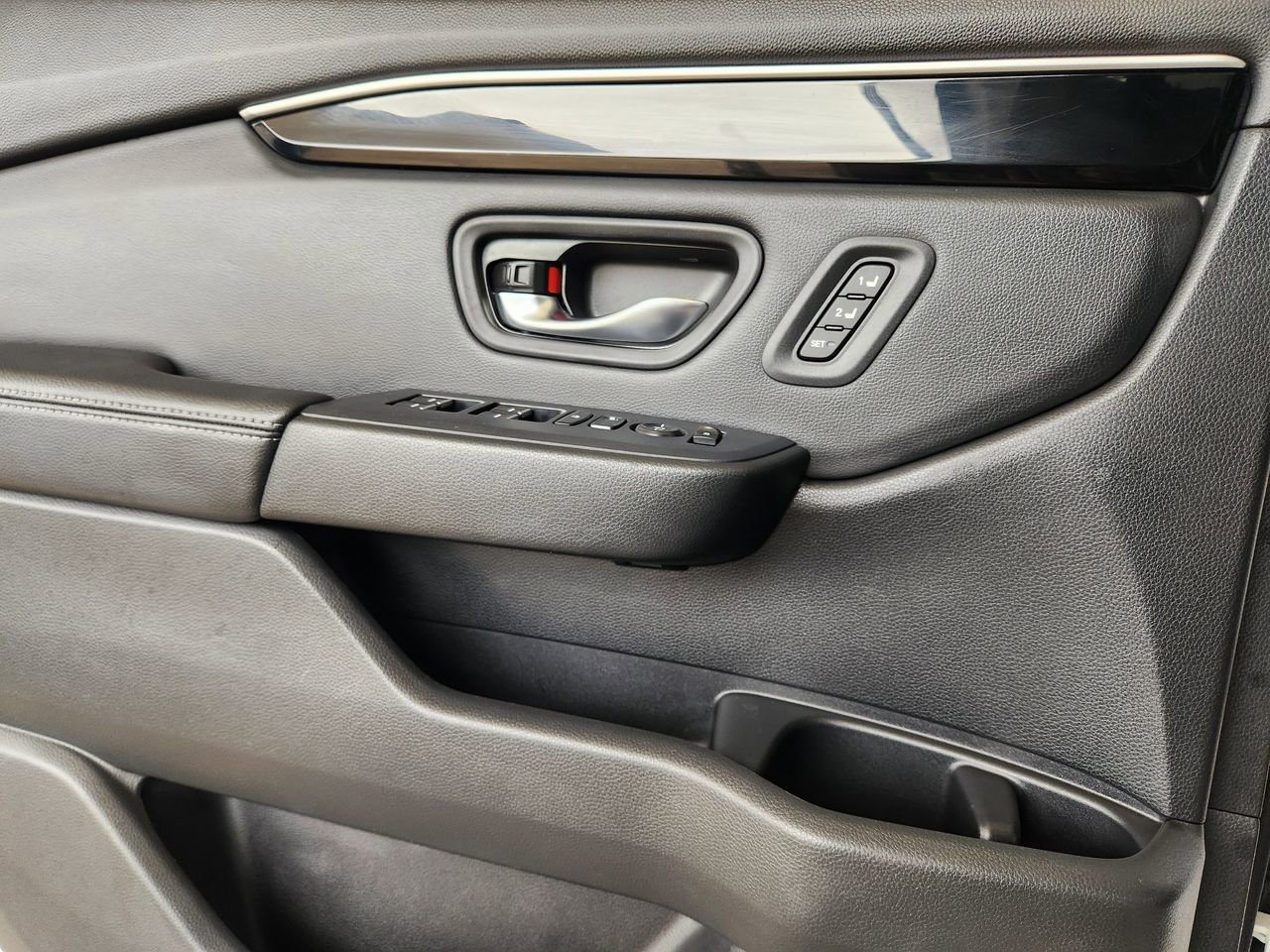 Certified 2024 Honda Pilot Touring image 22