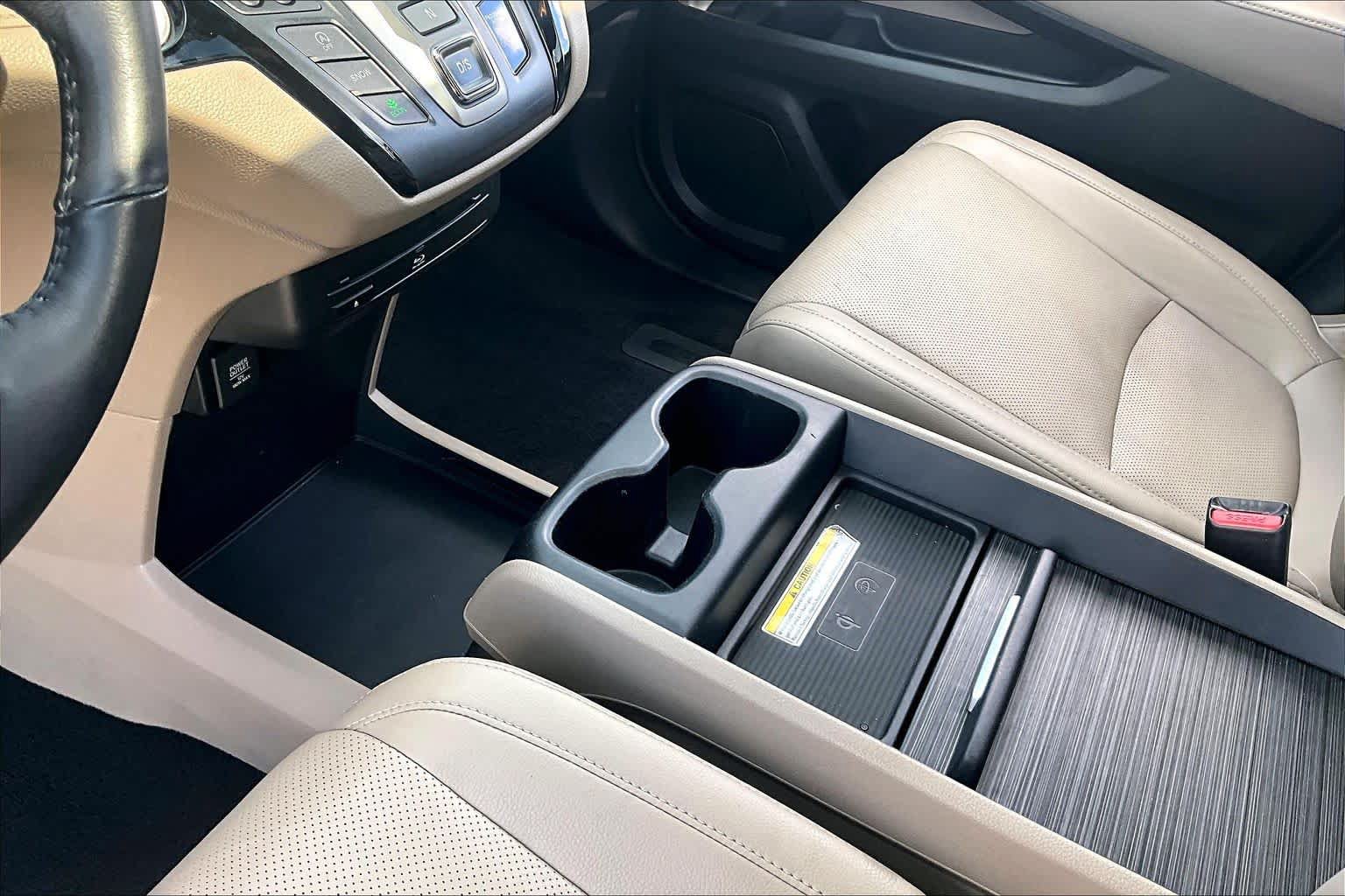 Used 2019 Honda Odyssey Elite image 17
