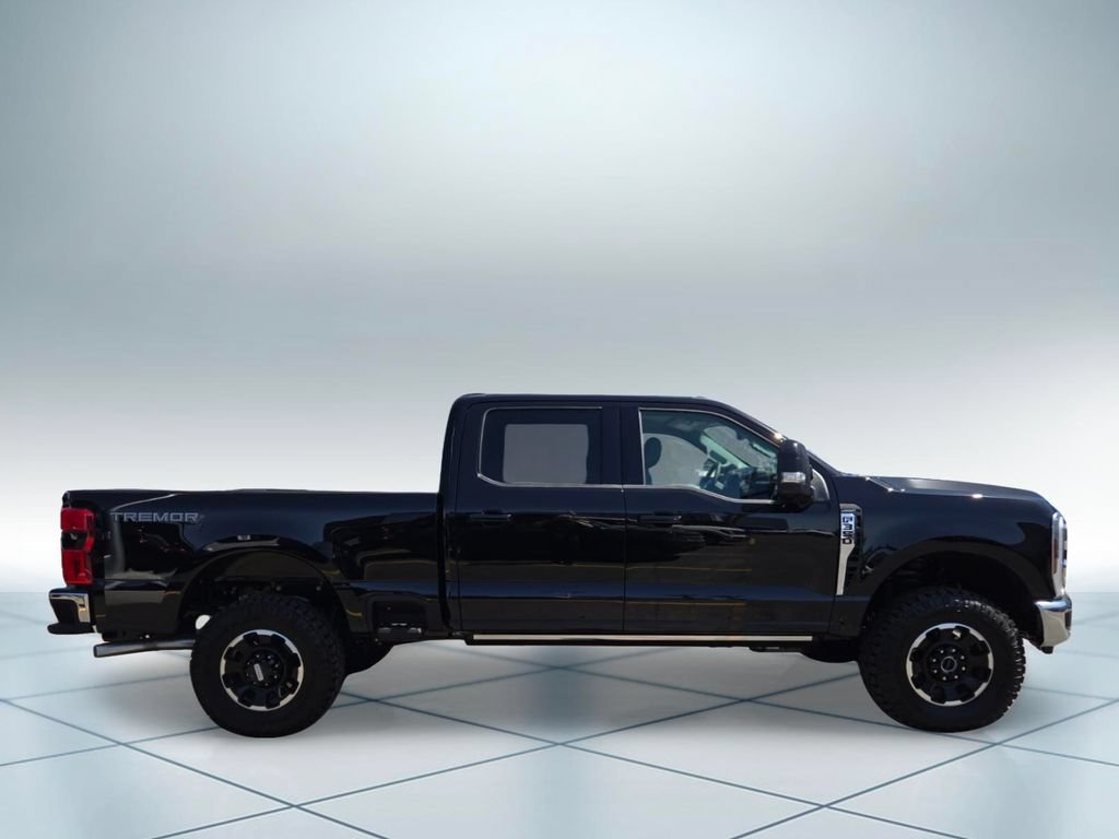 New 2026 Ford F350 Lariat w/ Tremor Off-Road Package AWD/4WD image 3