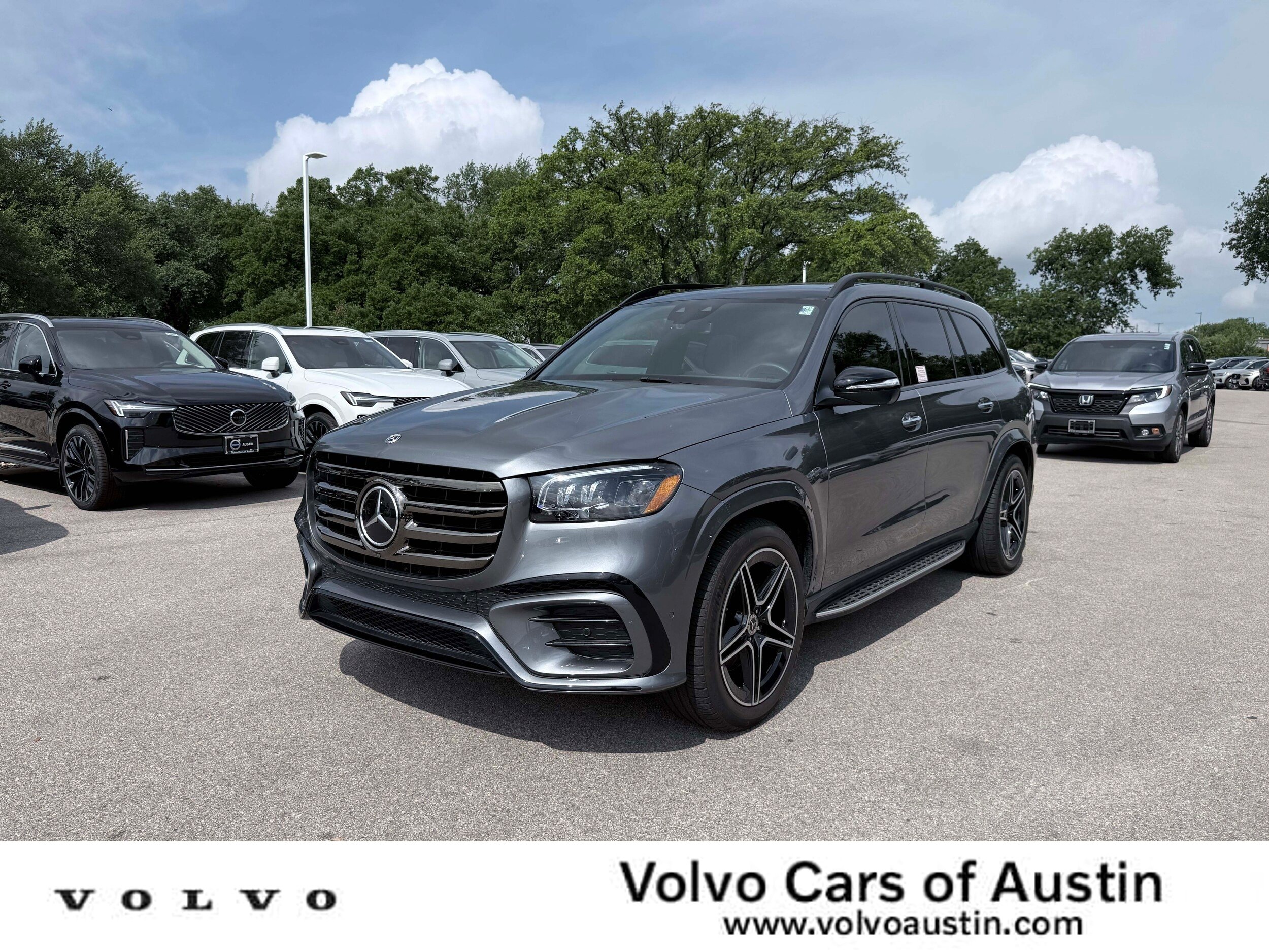 Used 2025 Mercedes-Benz GLS 450 4MATIC image 1