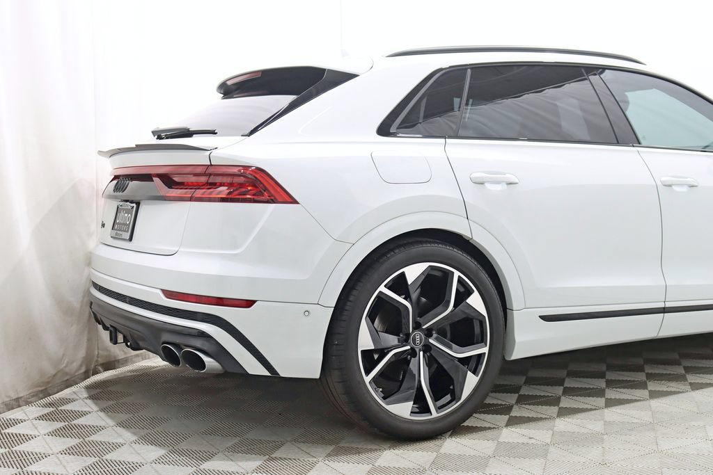 Used 2022 Audi SQ8 Prestige w/ Prestige Package AWD/4WD image 9
