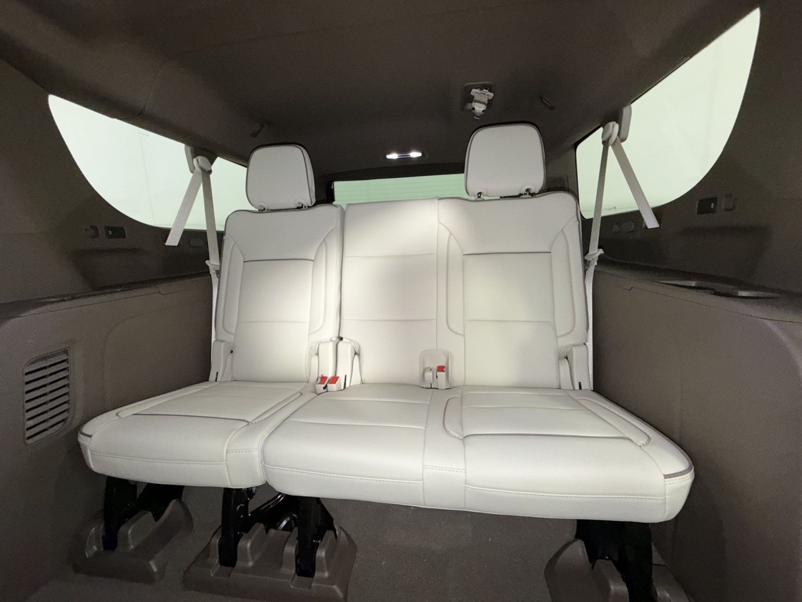 New 2026 GMC Yukon XL Denali AWD/4WD image 25