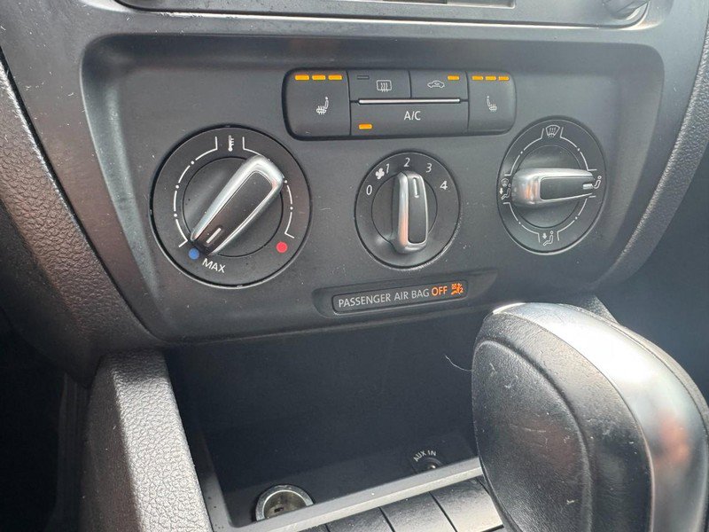 Used 2013 Volkswagen Jetta SE image 18