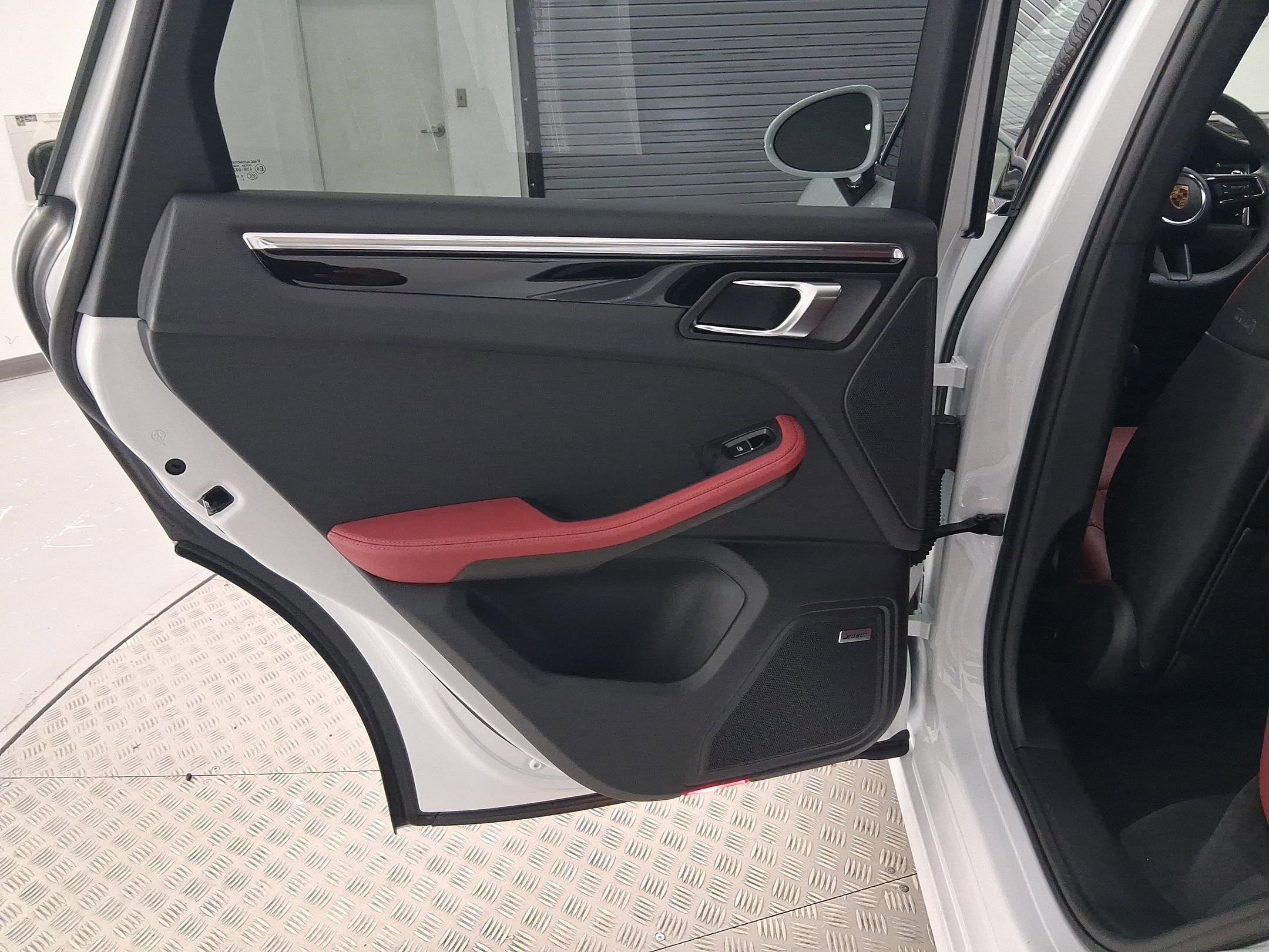 New 2026 Porsche Macan image 29