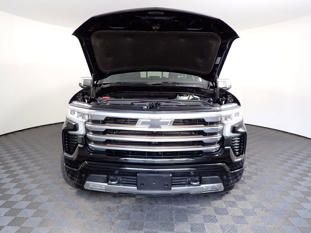 Used 2022 Chevrolet Silverado 1500 High Country AWD/4WD image 13