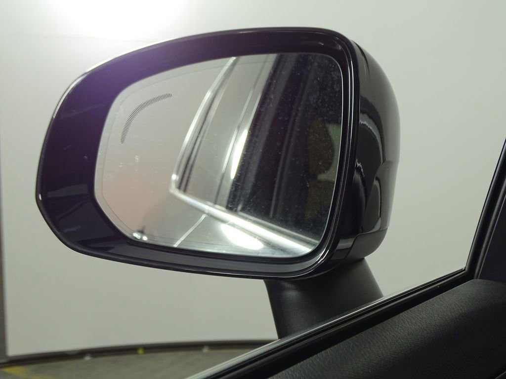 Used 2016 Volvo XC90 T6 Momentum w/ Protection Package Plus image 42