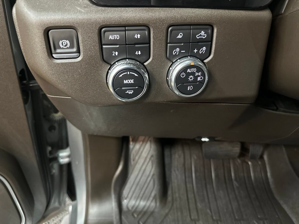 Used 2025 GMC Sierra 1500 SLT w/ SLT Premium Plus Package AWD/4WD image 34