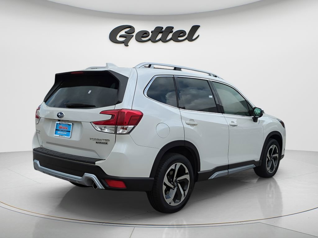 Used 2022 Subaru Forester Touring image 28
