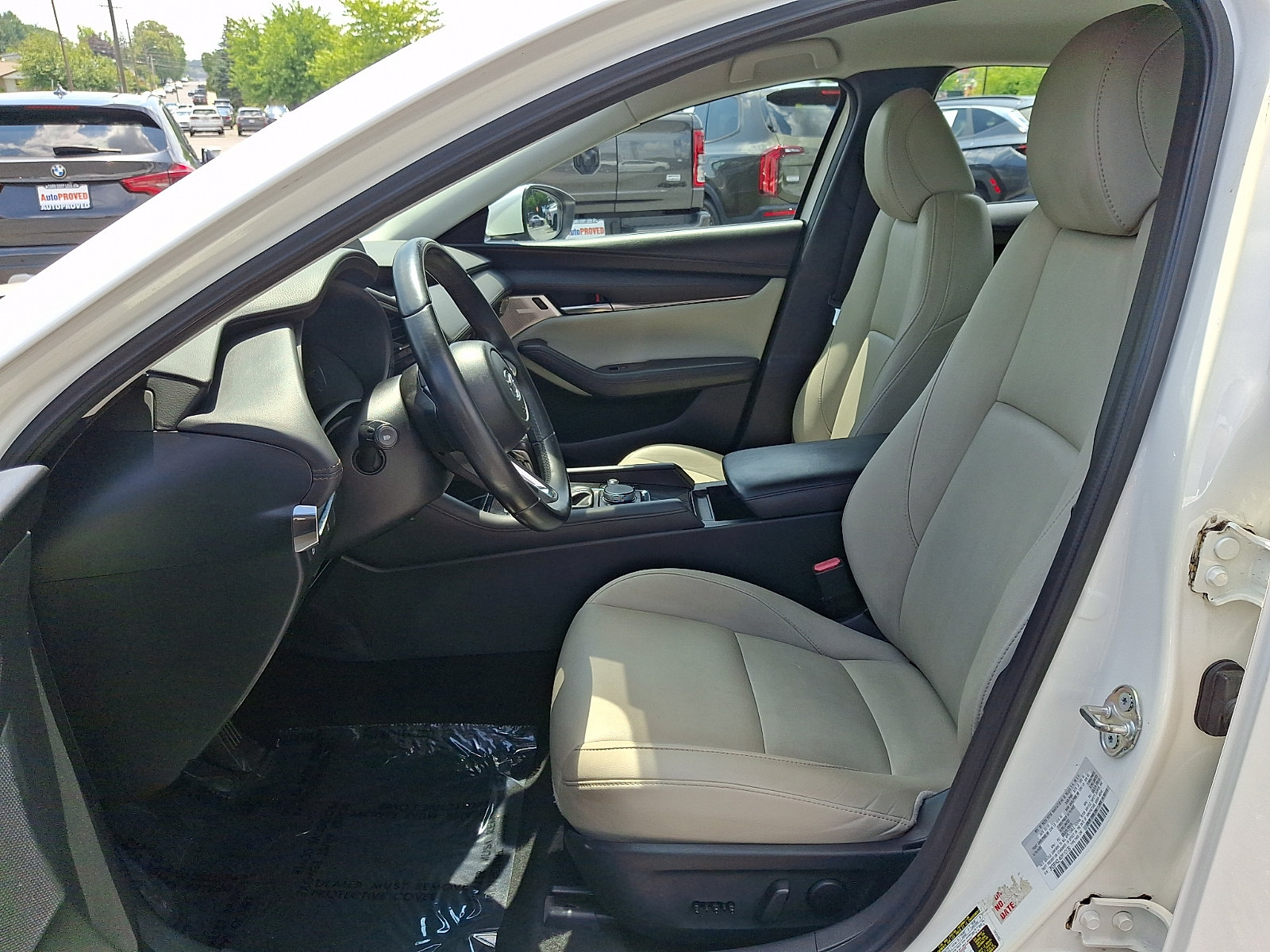 Used 2019 MAZDA MAZDA3 Sedan w/ Preferred Package FWD image 13