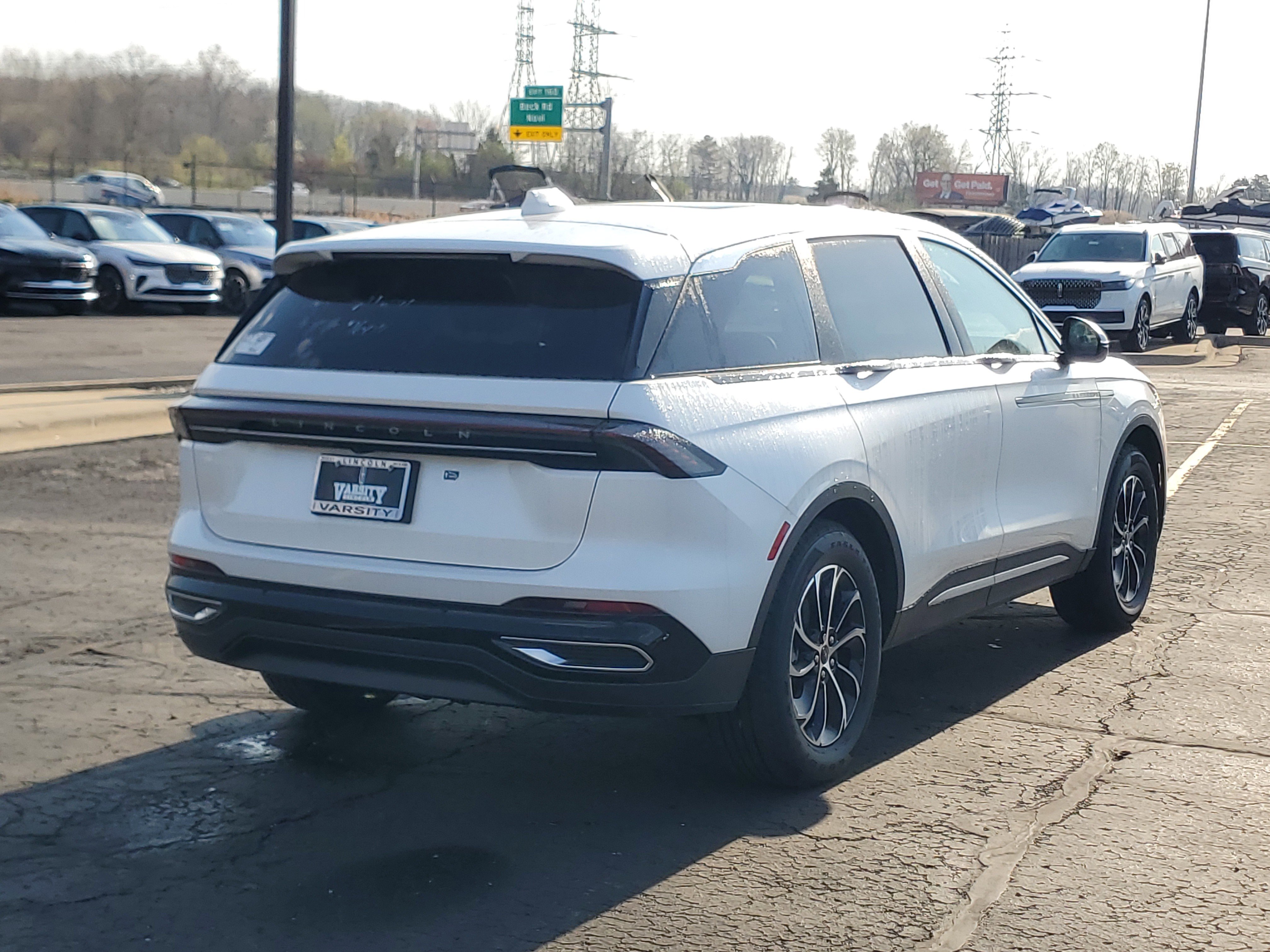 New 2026 Lincoln Nautilus Premier w/ Equipment Group 102A AWD/4WD image 4