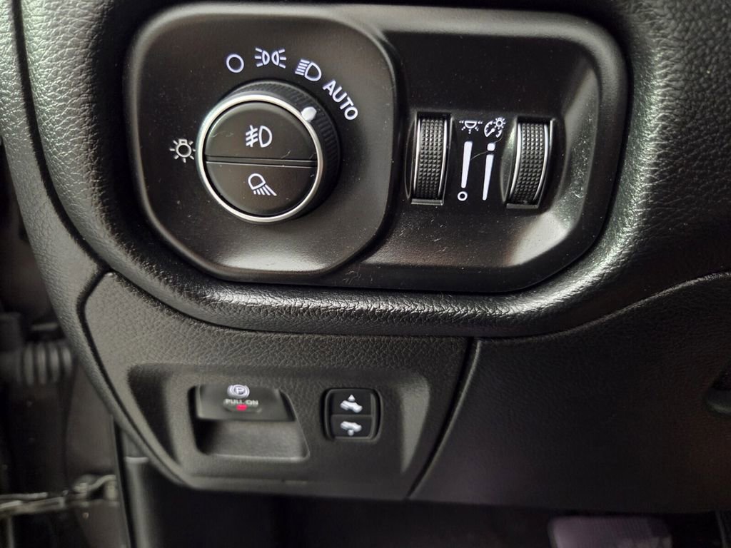 Used 2020 RAM 1500 Laramie AWD/4WD image 20