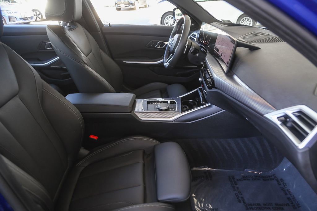 Used 2025 BMW M340i Sedan RWD image 13