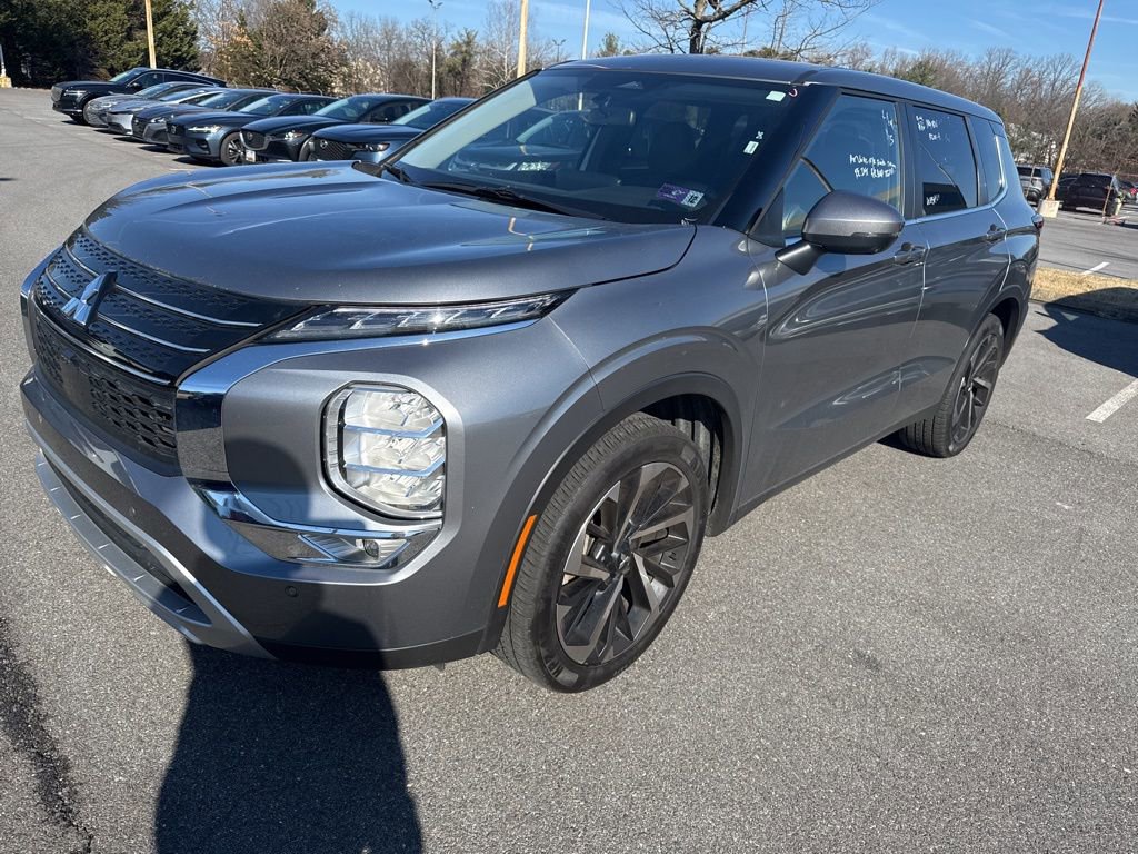 Used 2024 Mitsubishi Outlander SE image 7