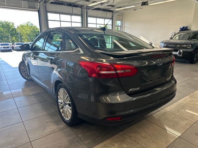 Used 2016 Ford Focus Titanium FWD image 12