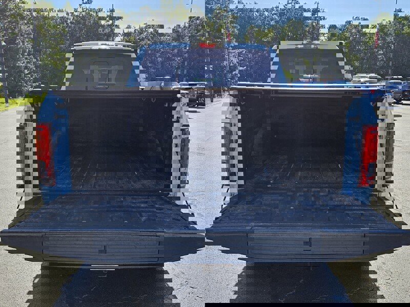 Used 2017 Ford F150 XLT w/ Equipment Group 302A Luxury image 11