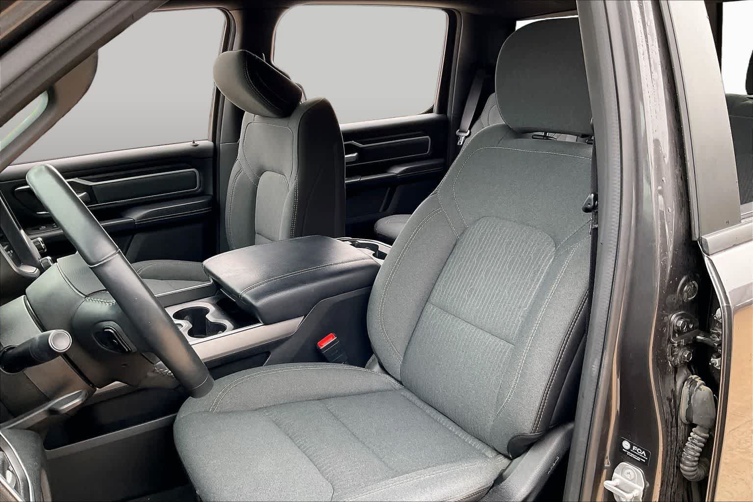 Used 2022 RAM 1500 Big Horn AWD/4WD image 8
