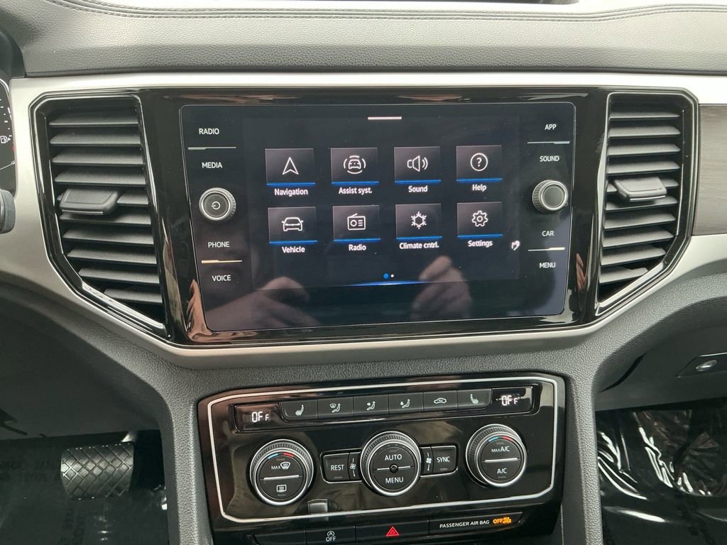 Used 2023 Volkswagen Atlas SE w/ Panoramic Sunroof Package image 19
