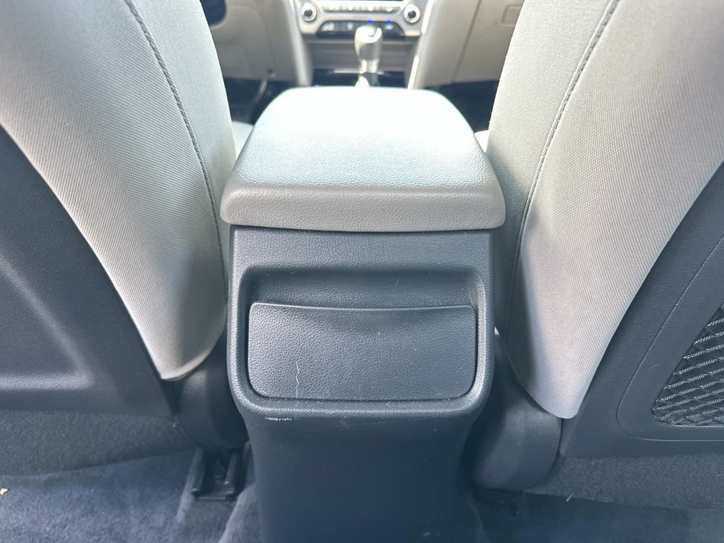 Used 2018 Hyundai Elantra Value Edition FWD image 14