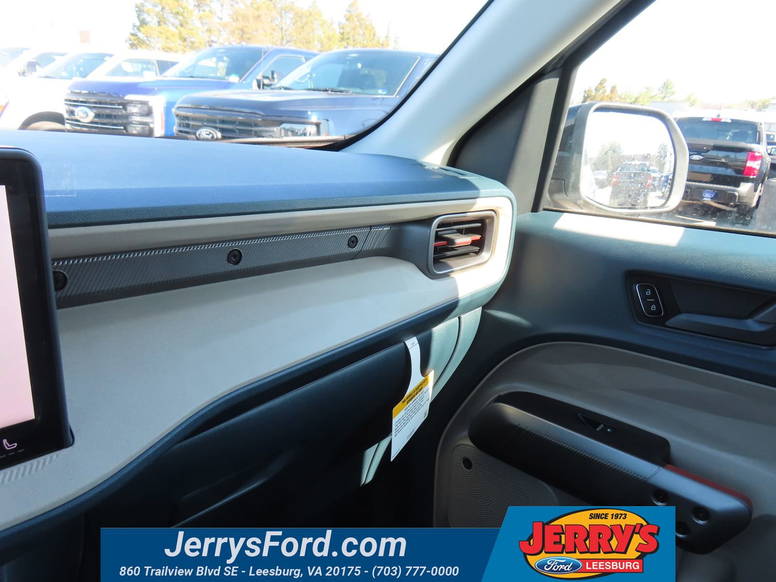 New 2026 Ford Maverick Lariat image 12