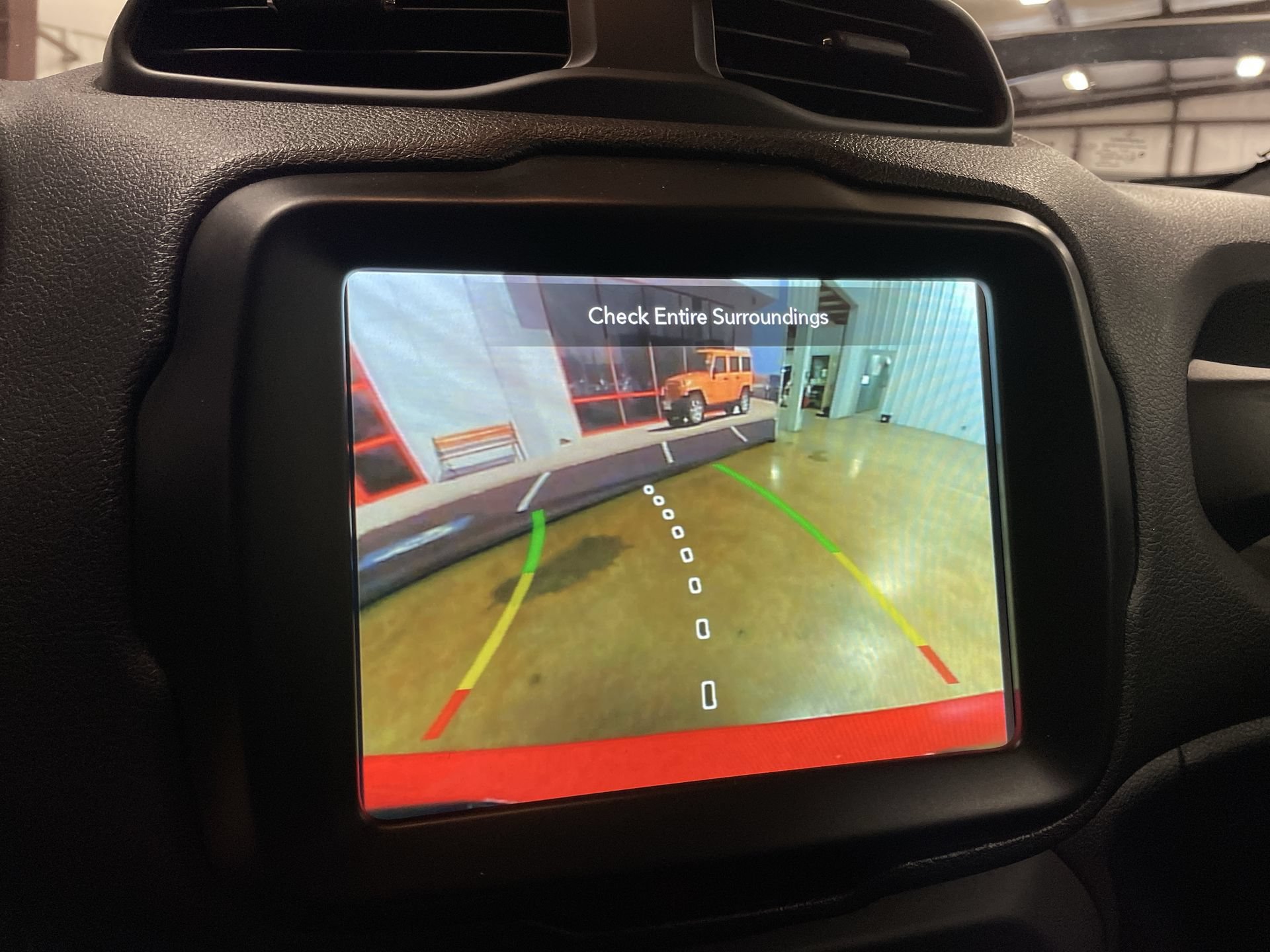 Used 2023 Jeep Renegade Latitude AWD/4WD image 19
