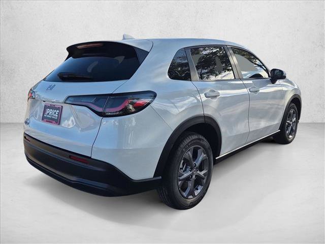 Certified 2027 Honda HR-V LX image 5