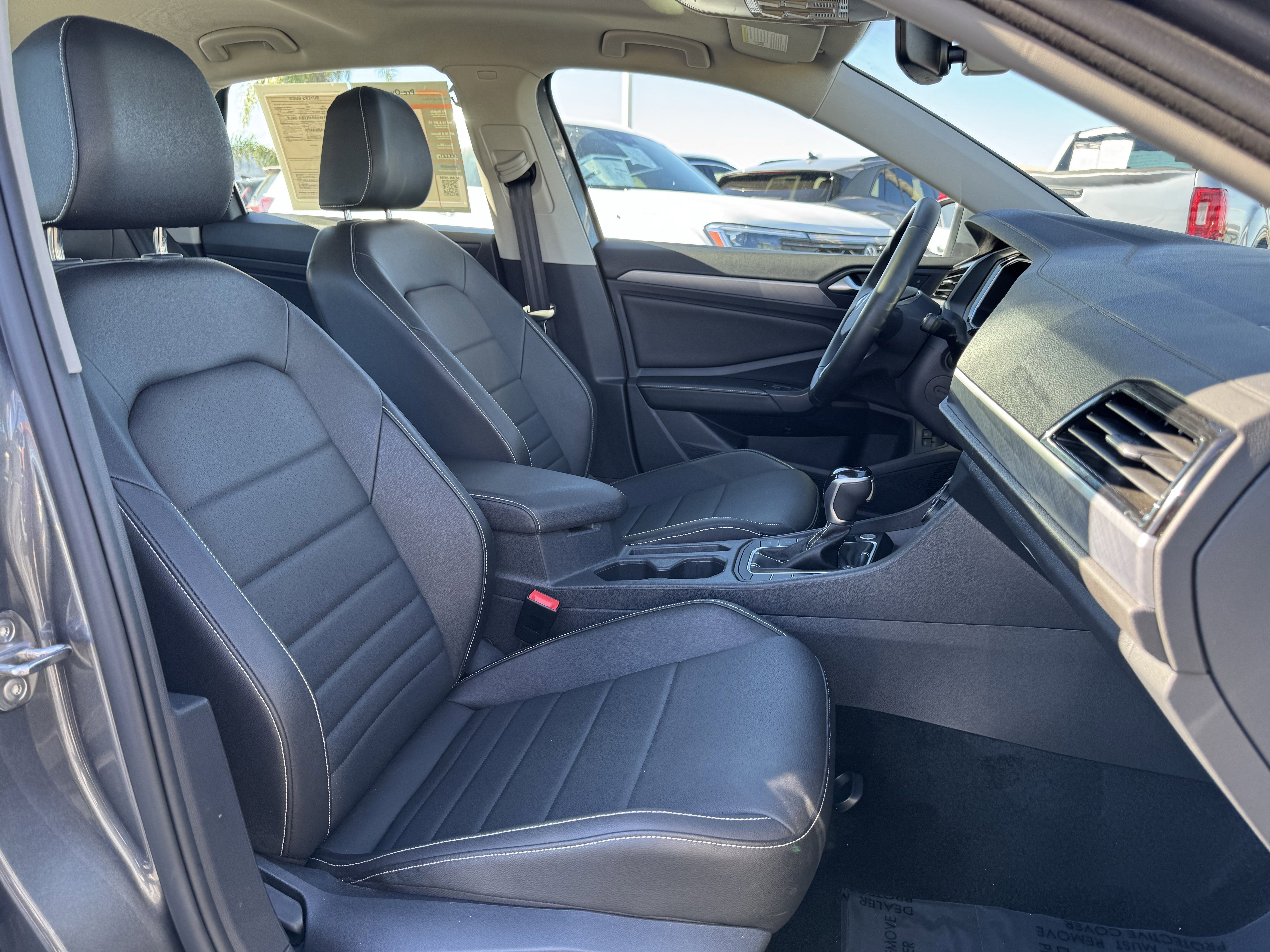 Certified 2024 Volkswagen Jetta SE image 36