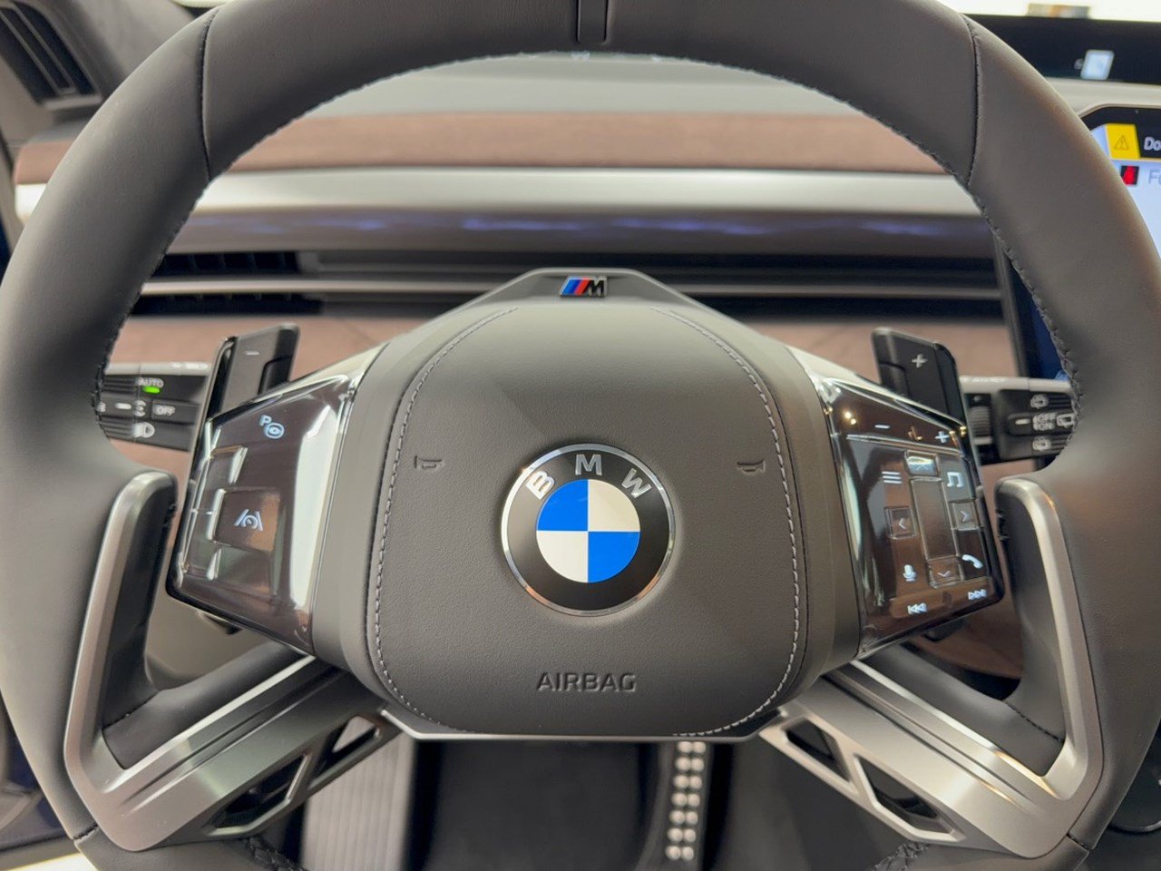 New 2027 BMW X5 xDrive40i w/ M Sport Professional Package AWD/4WD image 10