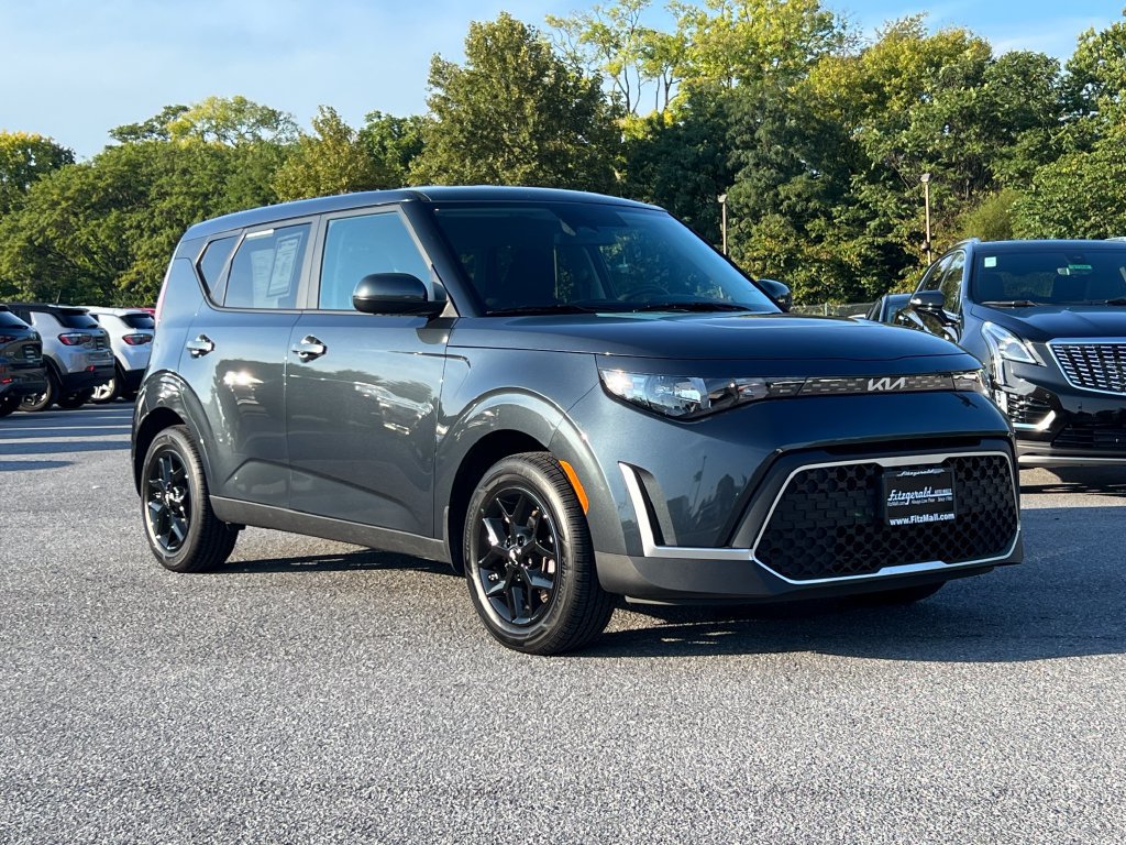 Used 2025 Kia Soul LX w/ LX Technology Package
