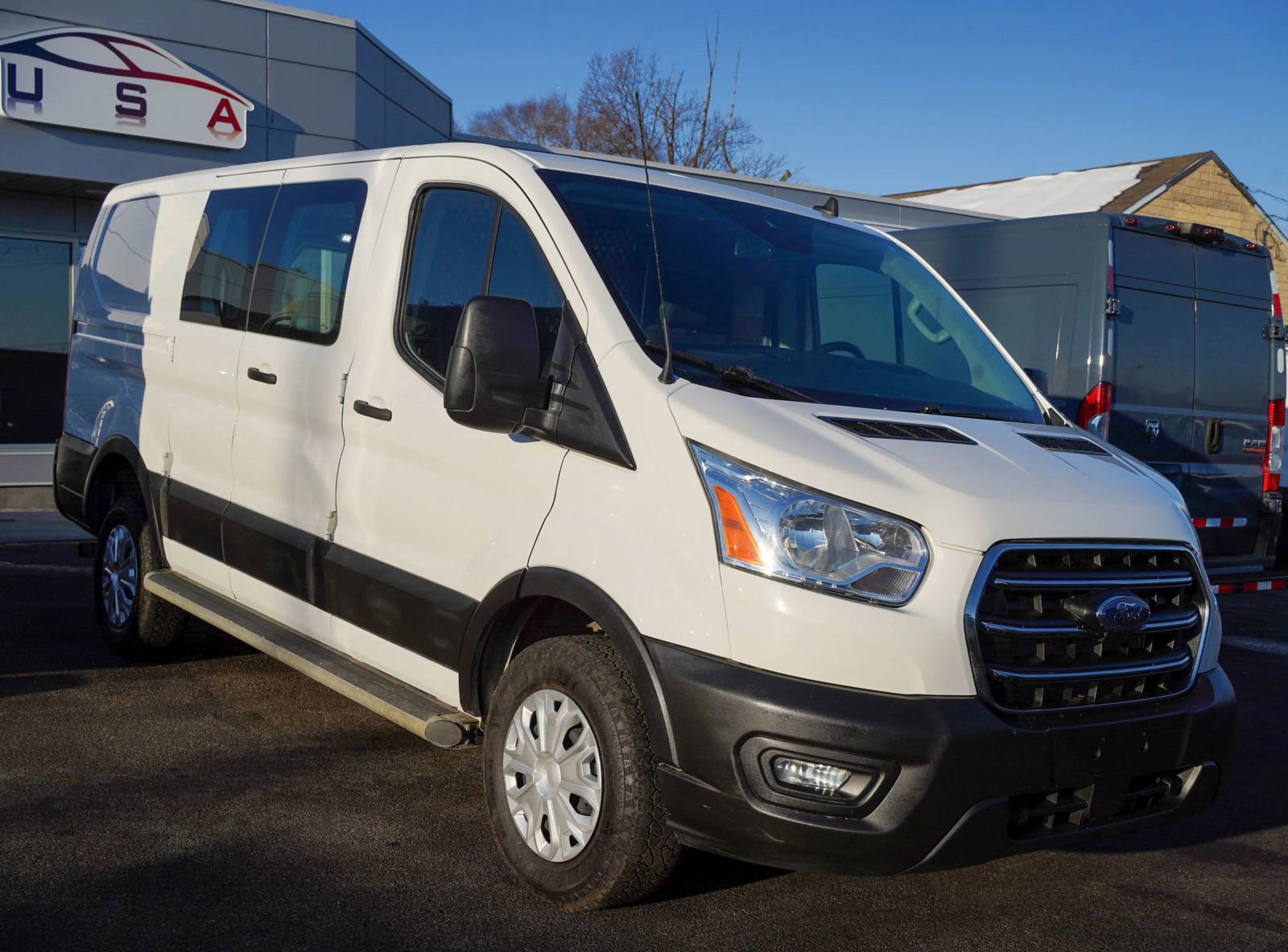 Used 2020 Ford Transit 250 Low Roof w/ Exterior Upgrade Package RWD image 4