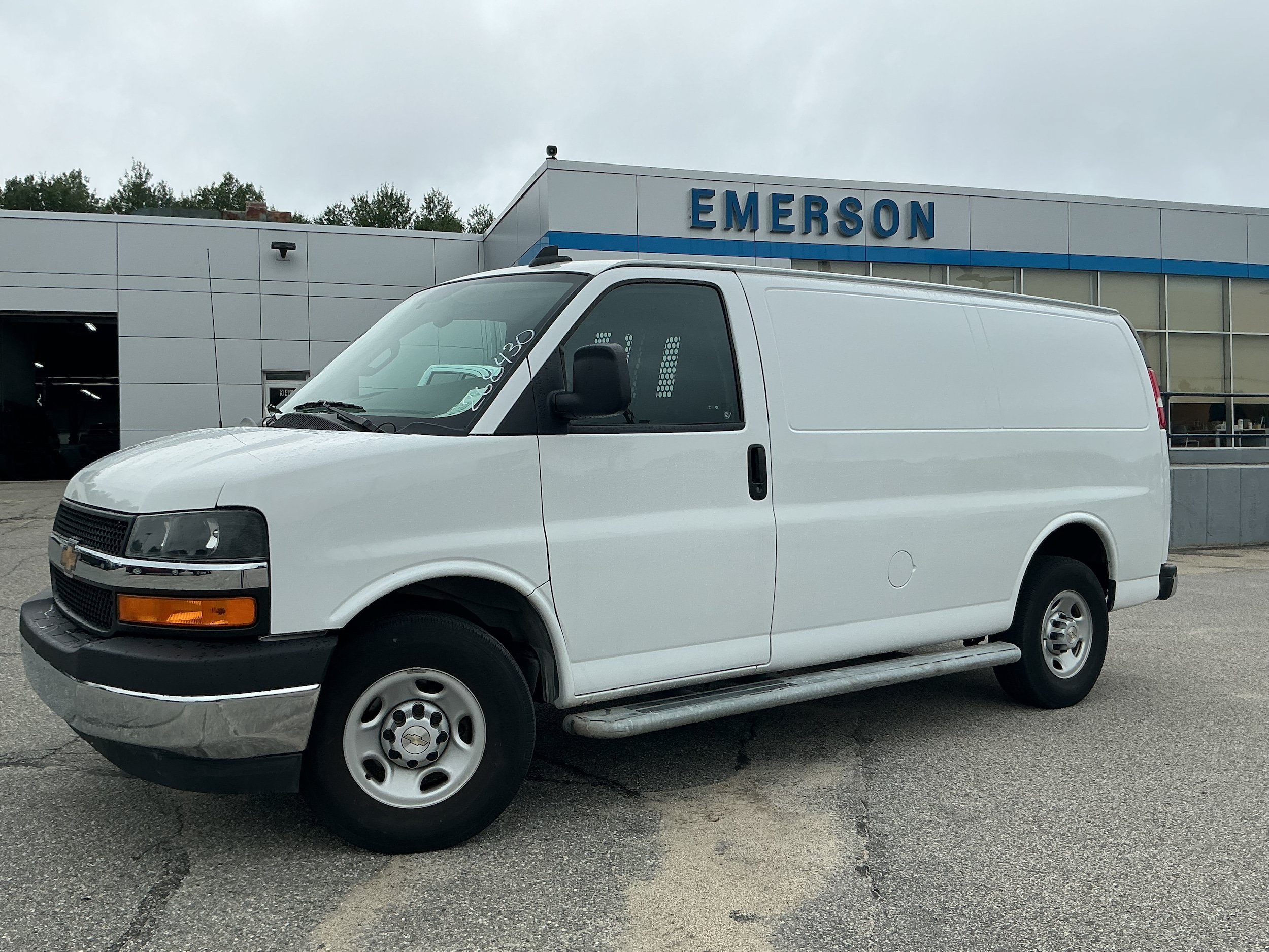 Used 2022 Chevrolet Express 2500 w/ Driver Convenience Package RWD image 1