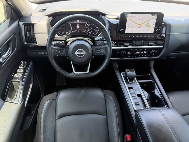 Used 2022 Nissan Pathfinder SL FWD image 17